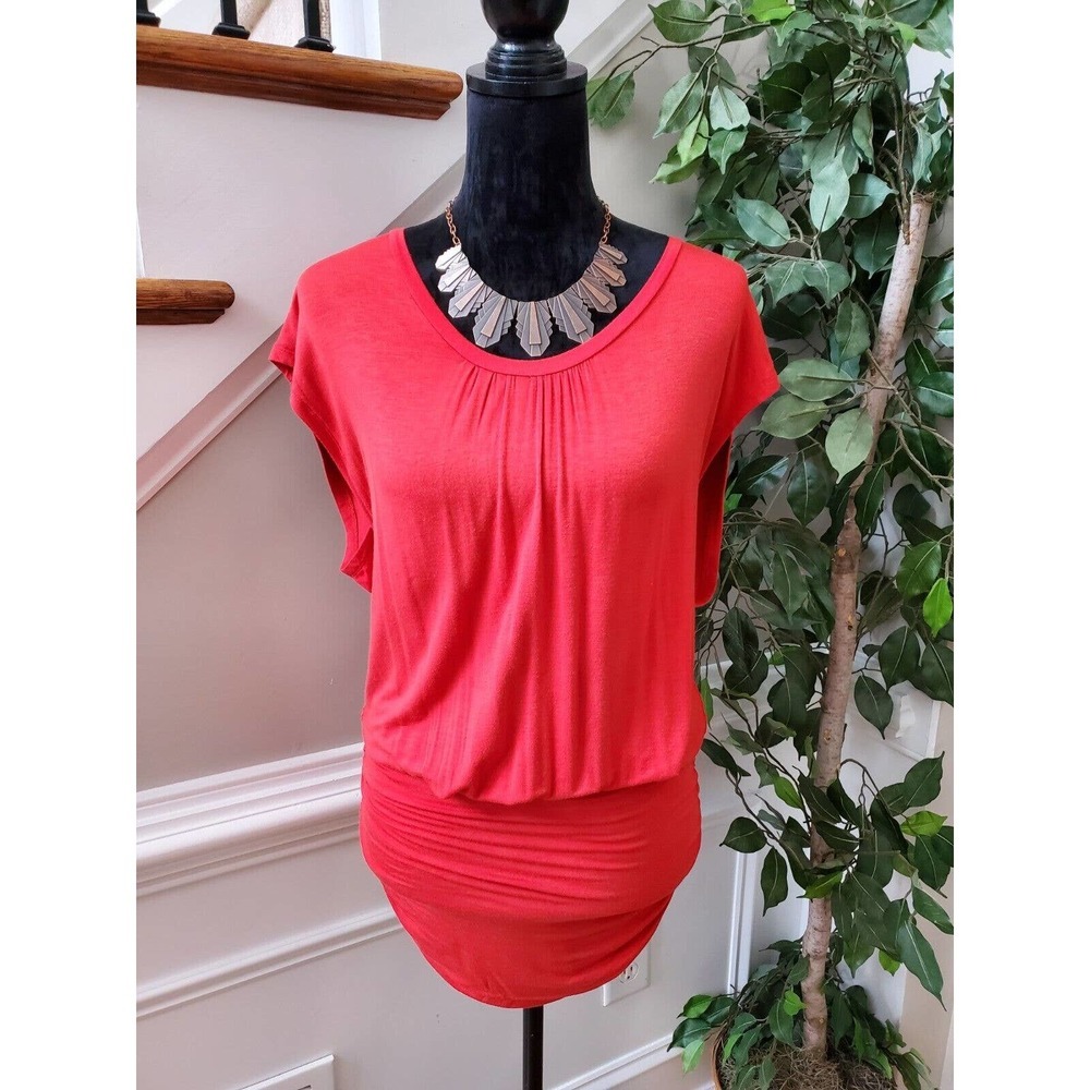 Bebe Woman's Solid Red Rayon Round Neck Sleeveless Pullover Top Shirt Size XS